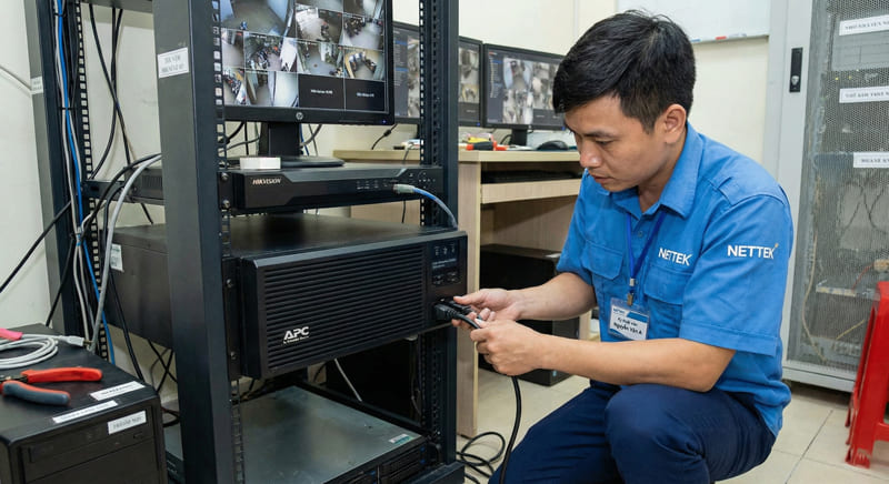 Dự án lắp đặt bộ lưu điện UPS Line Interactive 2000VA cho hệ thống camera tại KCN VSIP của NETTEK